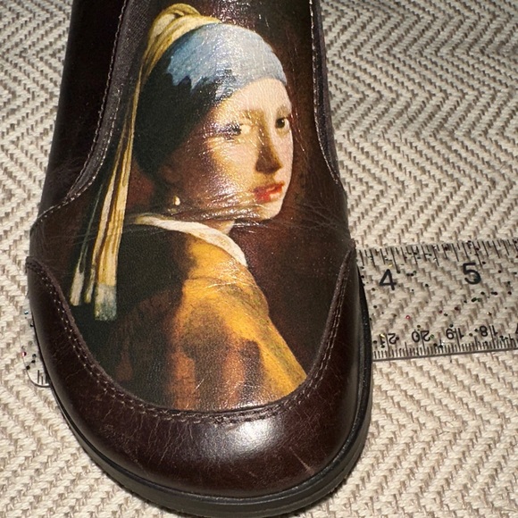 ICON “Girl With A Pearl Earring” by Vermeer. Leather shoes made in Italy. - Picture 6 of 11